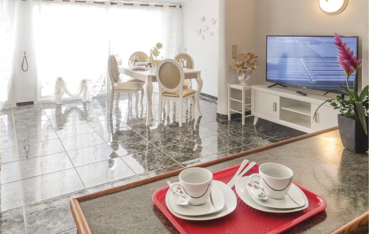 2 Bedroom Stunning Apartment In Торрев'єха Екстер'єр фото